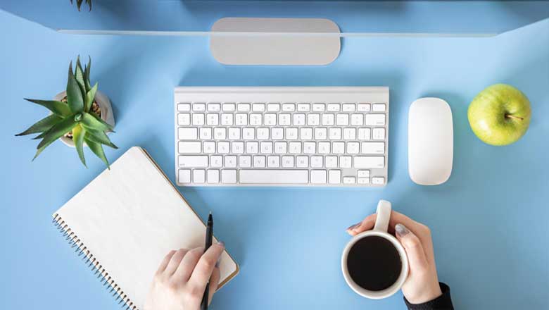 Pourquoi écrivons-nous des romances lesbiennes ?