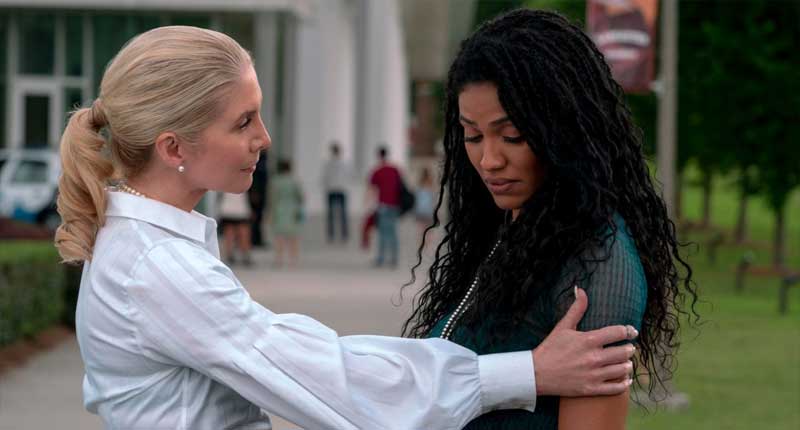 Série lesbienne bit-lit : "First Kill" ou first flop ? les héroines Les deux réelles héroïnes de la série : maman vampire et maman chasseuse.