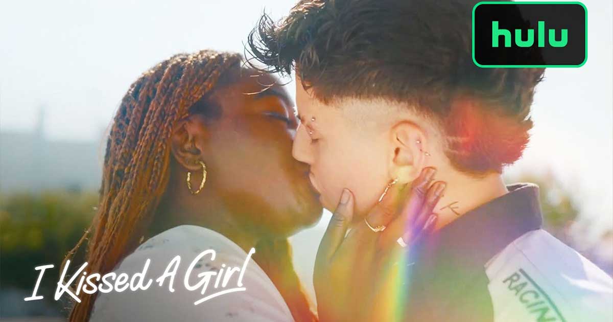 I Kissed a Girl saison 2, dating show lesbien de la BBC animé par Dannii Minogue dans une villa italienne