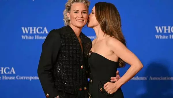 sophia-bush-enfin-livre-suite-a-son-coming-out-et-confirme-sa-relation-avec-ashlyn-harris-a4d7ae73 image
