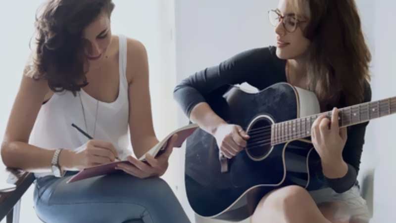 Les meilleurs musiques et chansons lesbiennes et LGBT Les meilleurs musiques et chansons lesbiennes et LGBT