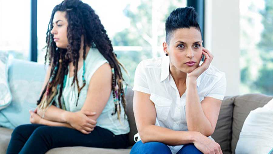 Pourquoi les couples lesbiens divorcent-ils plus souvent ?
