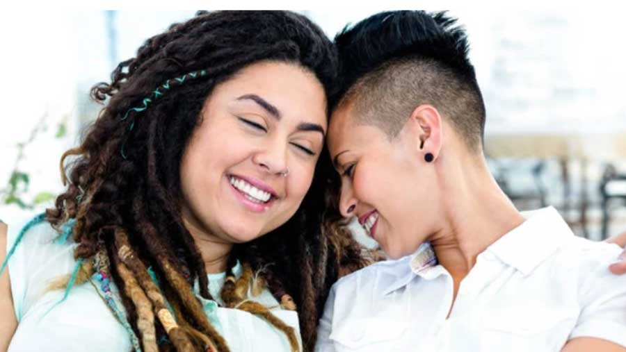 pourquoi-les-lesbiennes-emmenagent-elles-trop-vite-ensemble image Pourquoi les lesbiennes emménagent-elles (trop) vite ensemble ?